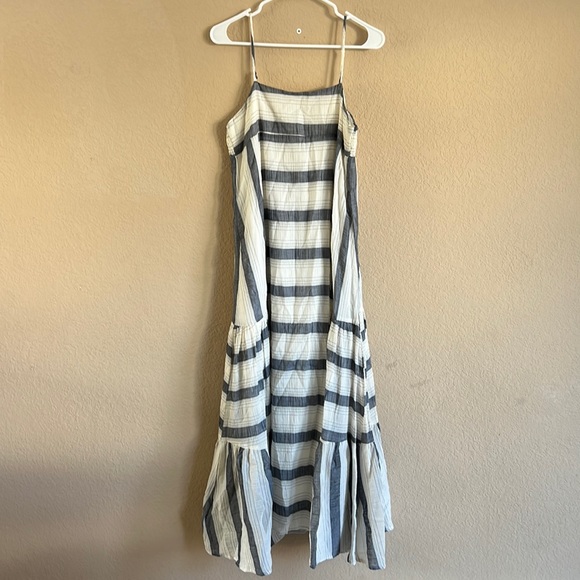 Carly Jean Los Angeles Dresses & Skirts - Carly Jean striped maxi dress- L